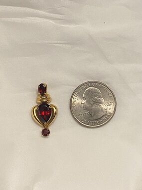 14K Gold Garnet Pendant drop with pear, round and oval 2.65 ctw (pendant only)
